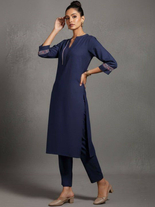Women Embroidered Thread Work Smart Comfort Kurta with Trousers