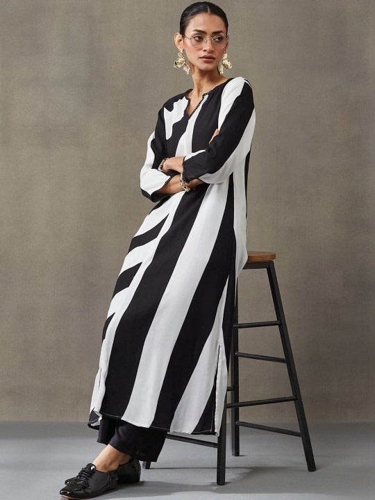 Women Printed Regular Gotta Patti Kurta with Trousers